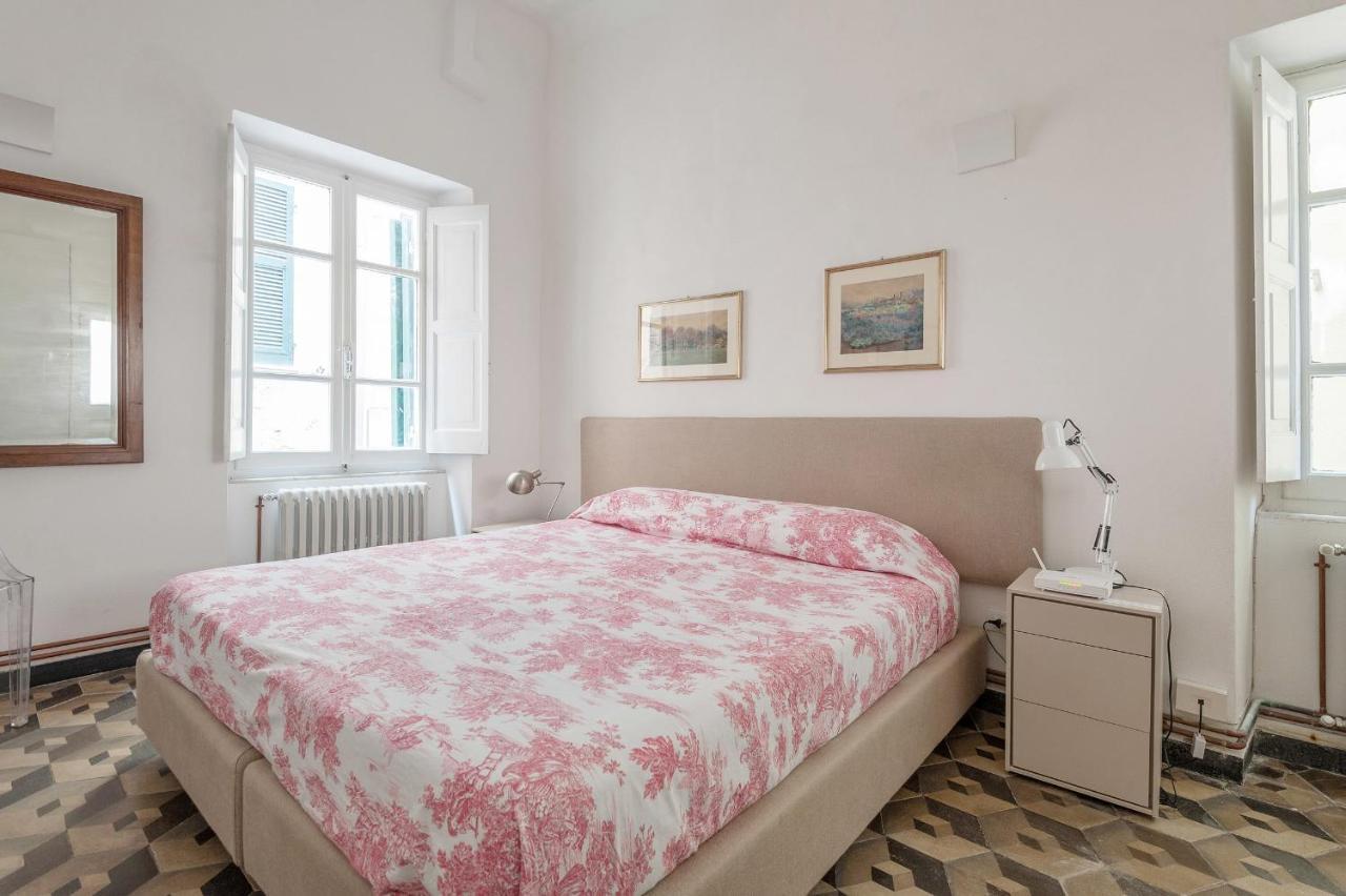 Marina Apartment, Unique, Authentic, Beachfront, 2 Aircondo Bdr , 2Bht, Easy To Train Or From Private Parking Vernazza Exterior foto