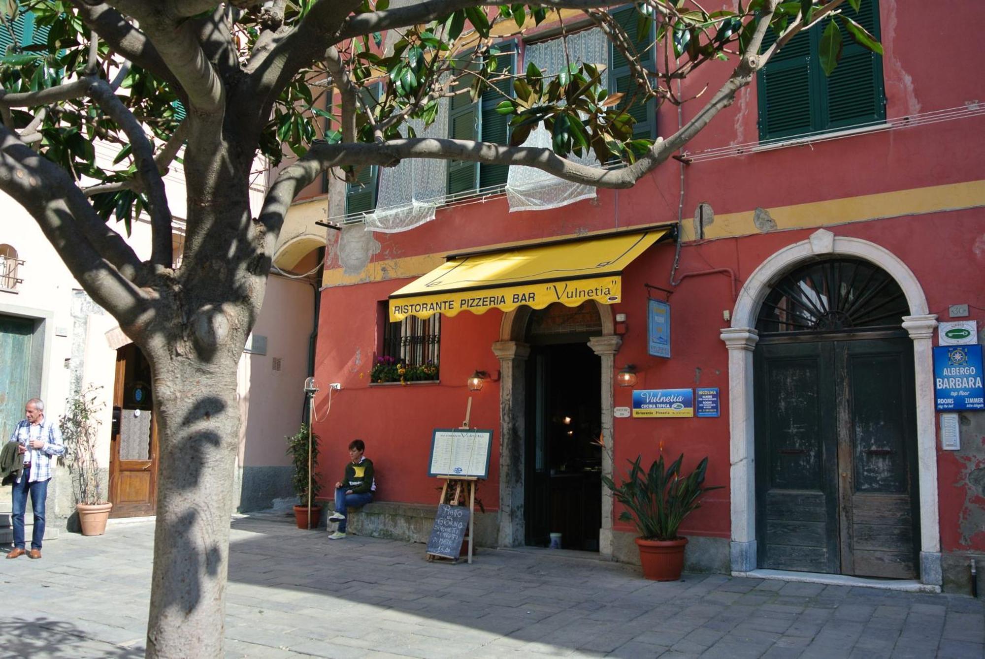 Marina Apartment, Unique, Authentic, Beachfront, 2 Aircondo Bdr , 2Bht, Easy To Train Or From Private Parking Vernazza Exterior foto