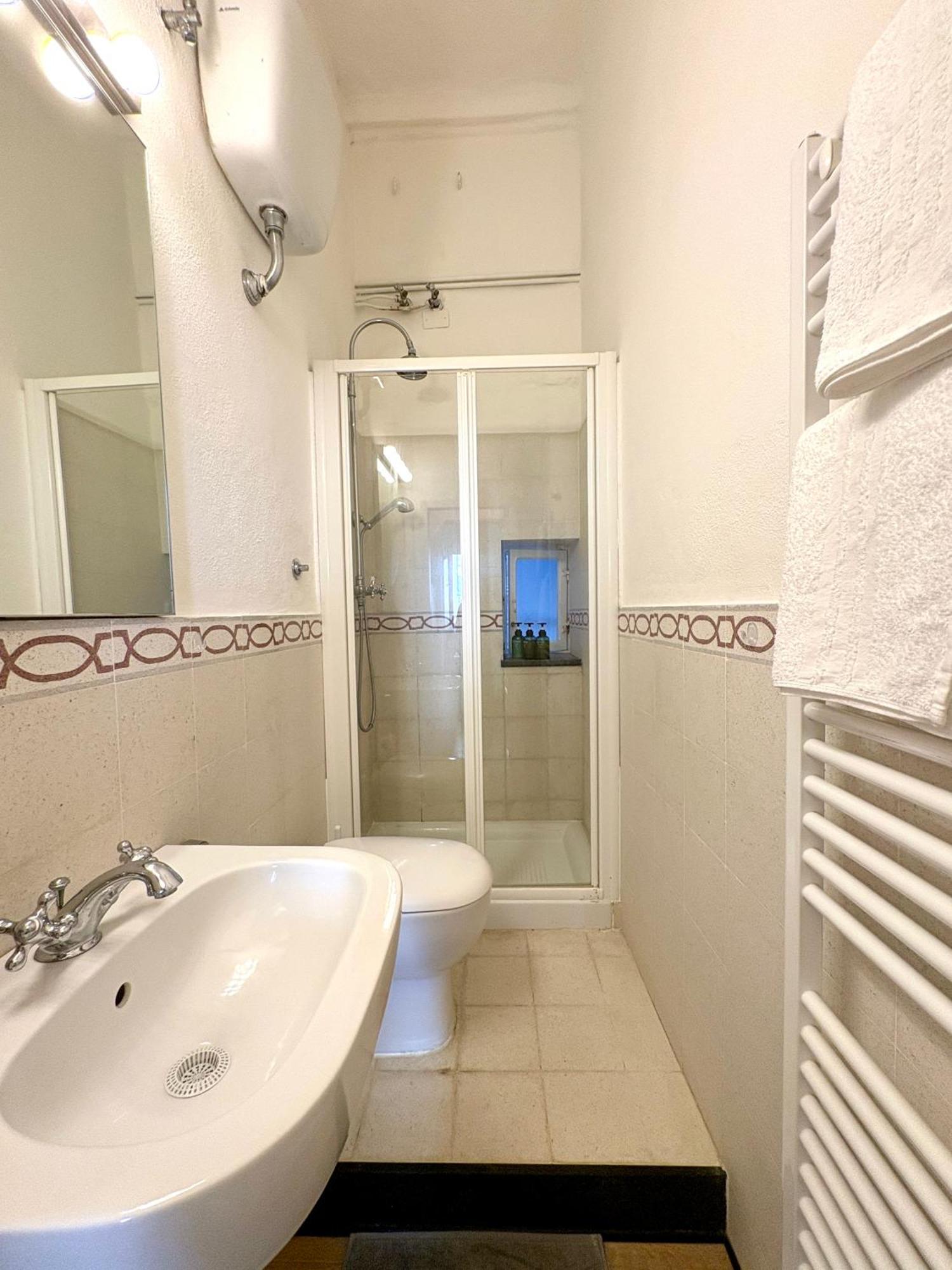 Marina Apartment, Unique, Authentic, Beachfront, 2 Aircondo Bdr , 2Bht, Easy To Train Or From Private Parking Vernazza Exterior foto